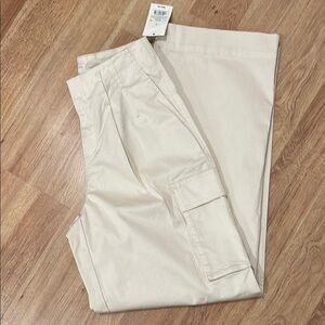Cargo Pants Cream Flare Legs Size 2 Belt Loops 4 Pockets